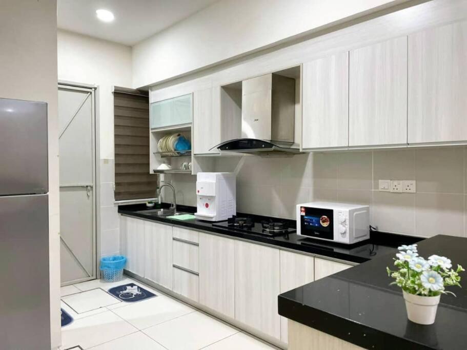 Cozyhouse 4Room 3Bath Room 10Pax'''Simpangampattasek Simpang Ampat  Eksteriør bilde